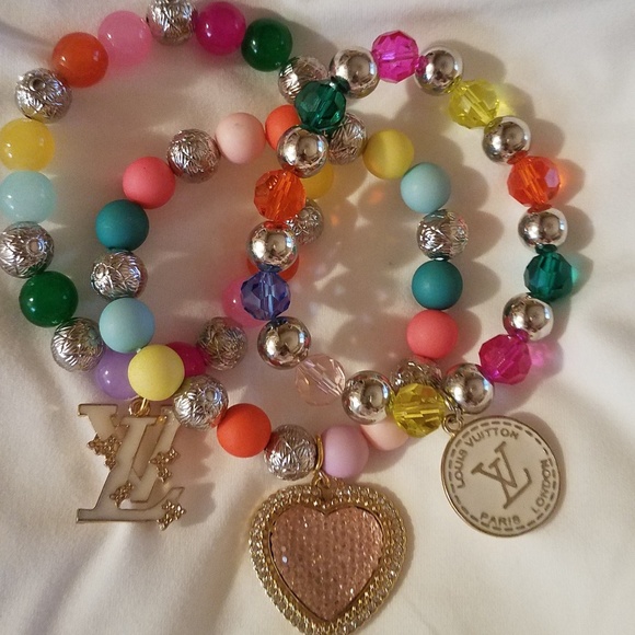 Fashion Bracelets - Picture 3 of 6